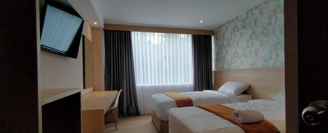 Hotel Lereng Bromo Пасуруан Екстериор снимка