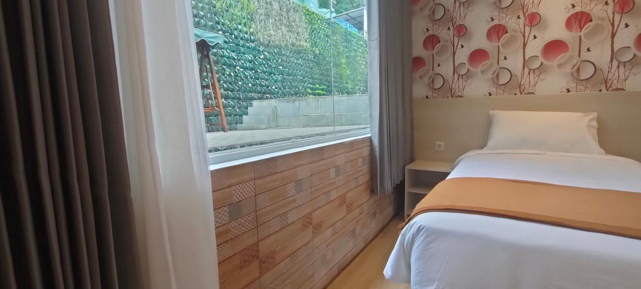 Hotel Lereng Bromo Пасуруан Екстериор снимка